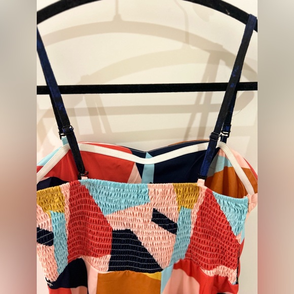 Geometric Jumpsuit - Picture 2 of 4